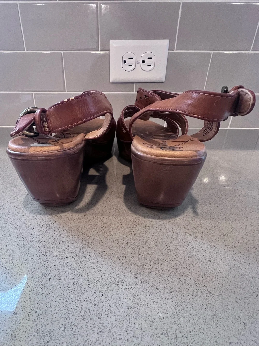 Bare Traps Dallas 8M Laser Cut Wedge Sandal